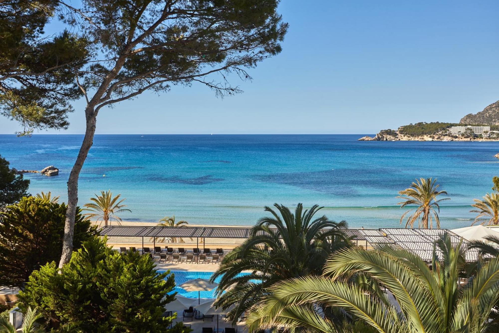 Secrets Mallorca Villamil Resort & Spa - Adults Only Peguera Exteriér fotografie View of the beach