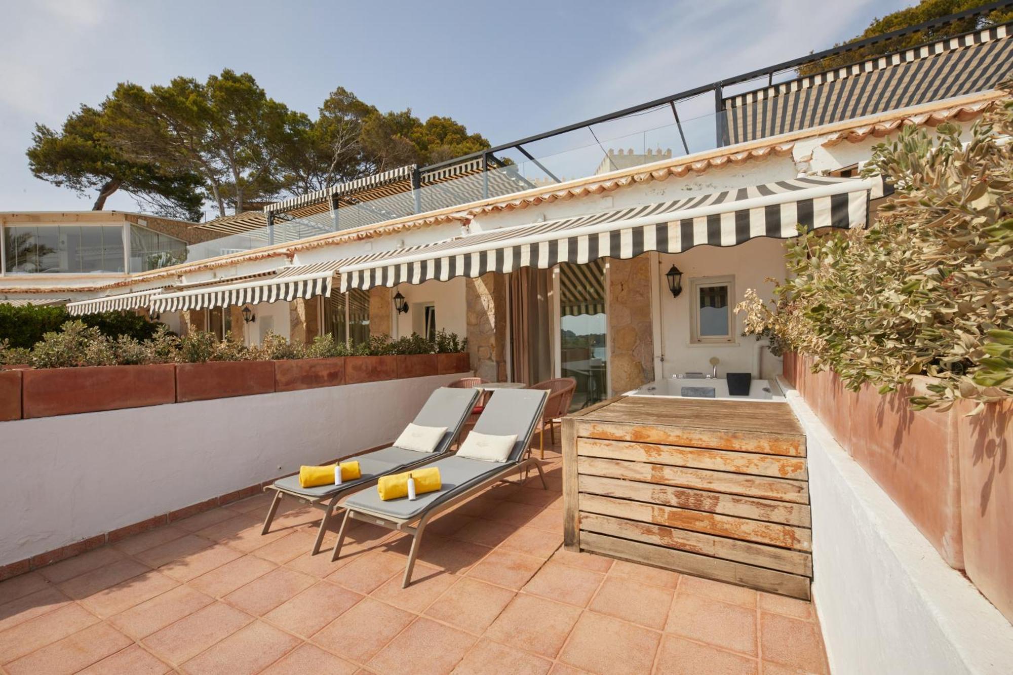 Secrets Mallorca Villamil Resort & Spa - Adults Only Peguera Exteriér fotografie Terrace of a suite