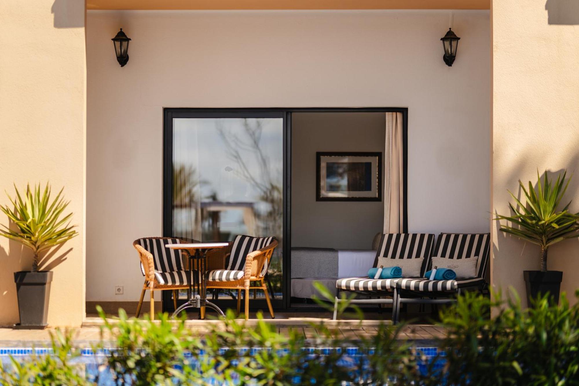 Secrets Mallorca Villamil Resort & Spa - Adults Only Peguera Exteriér fotografie A sliding door