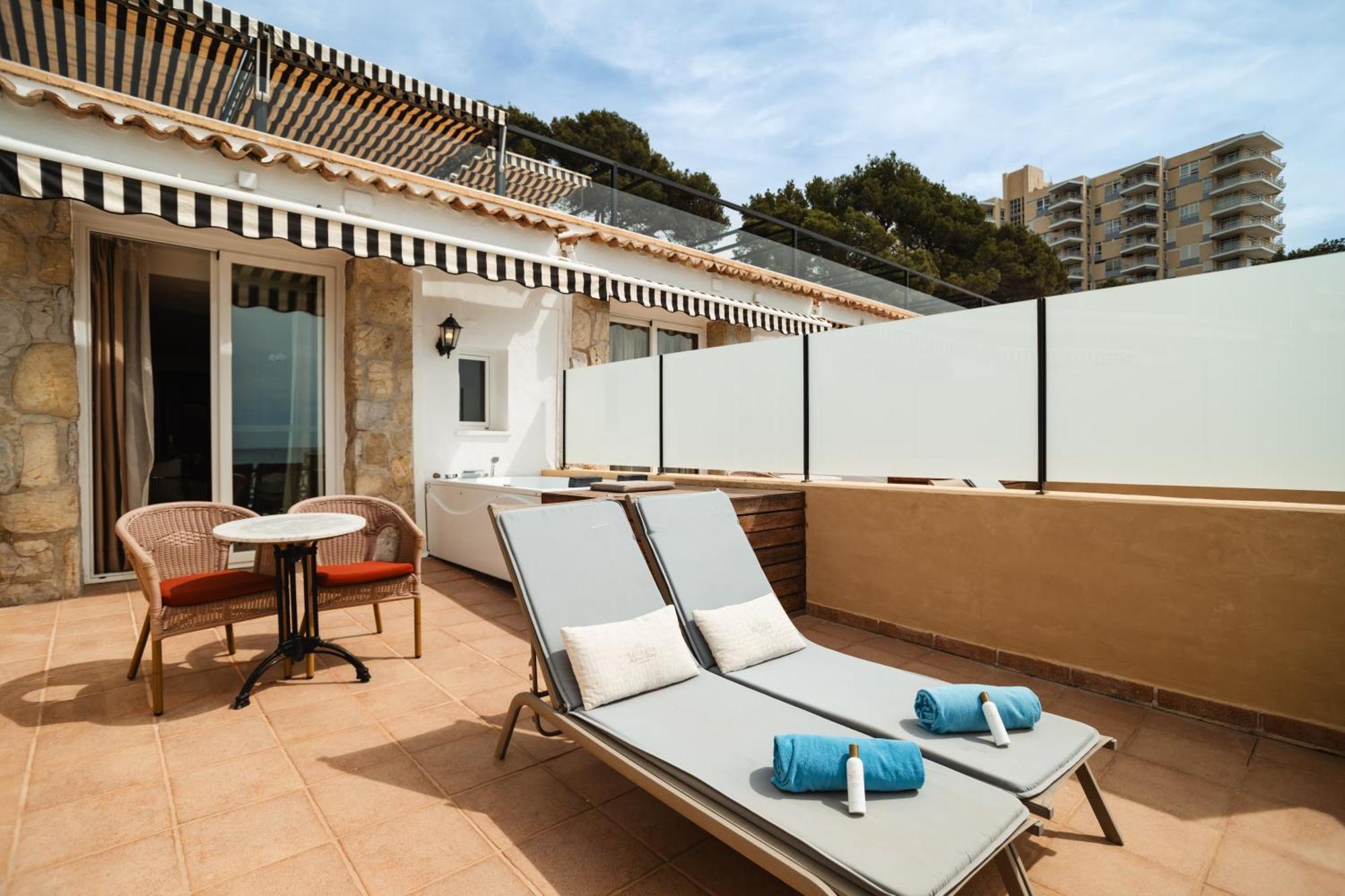 Secrets Mallorca Villamil Resort & Spa - Adults Only Peguera Exteriér fotografie Terrace of a suite
