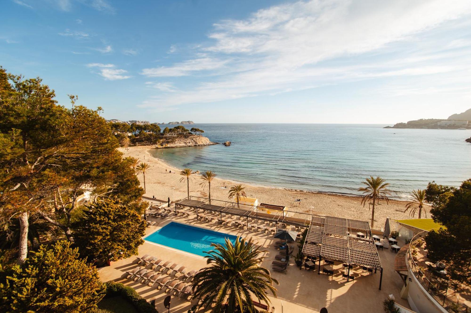 Secrets Mallorca Villamil Resort & Spa - Adults Only Peguera Exteriér fotografie View of the beach
