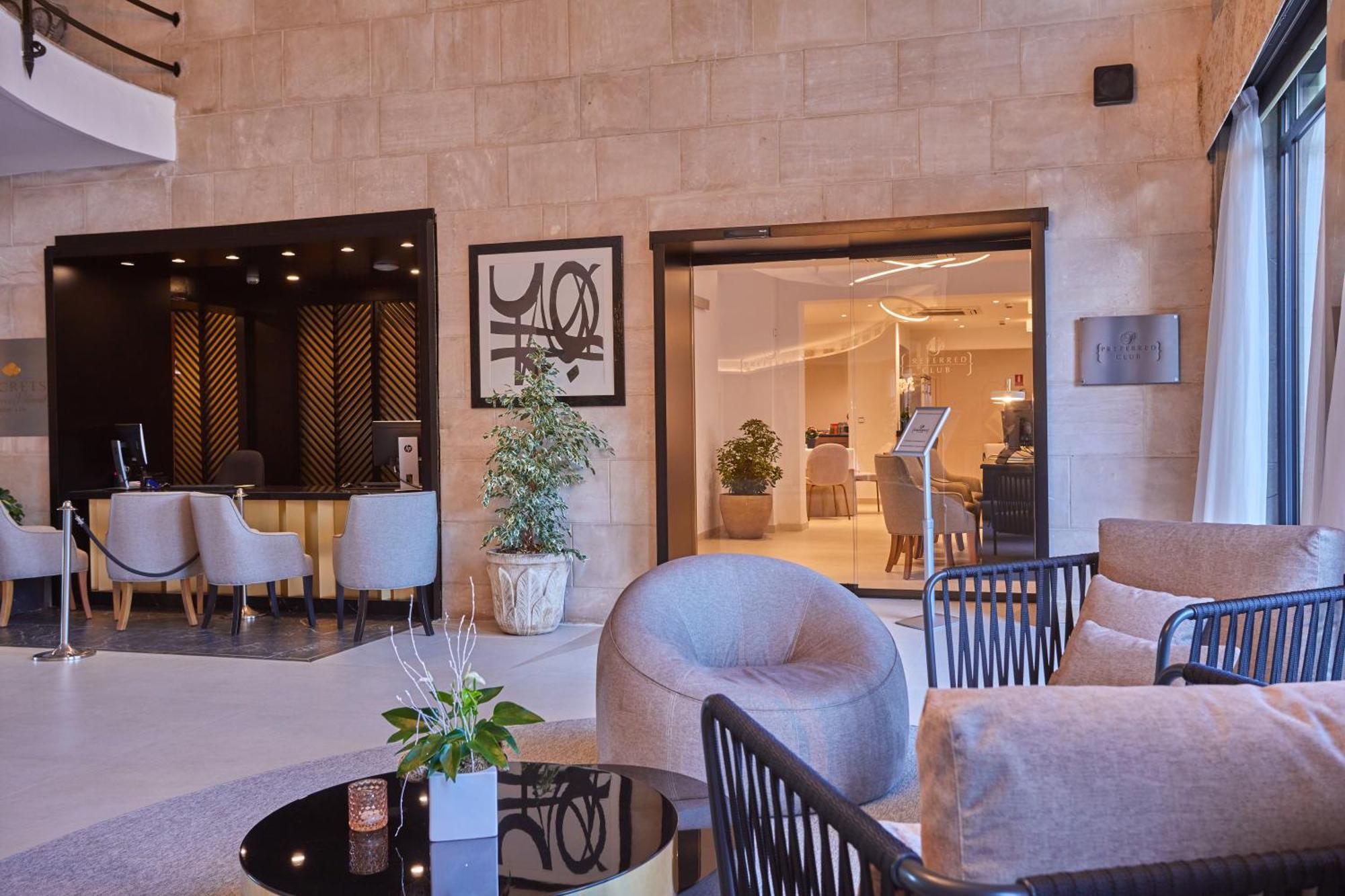Secrets Mallorca Villamil Resort & Spa - Adults Only Peguera Exteriér fotografie The lobby of the hotel